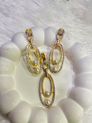 Pearl Drop Oval Pendant Set