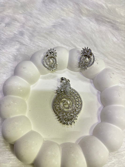 Spiral Pearl Pendant Set with Earrings – Silver & Gold Plated Options