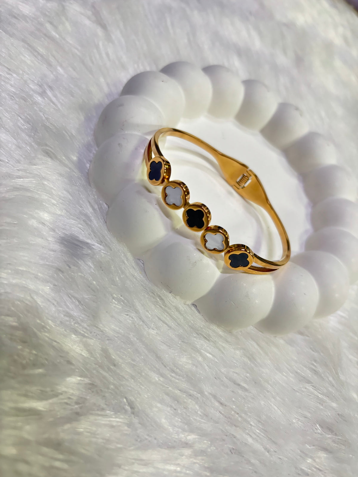Elegant Four-Leaf Clover Party Wear Cuff