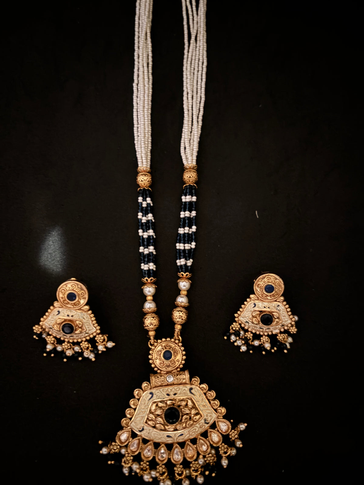 Black and Gold Rajwadi Mala Set