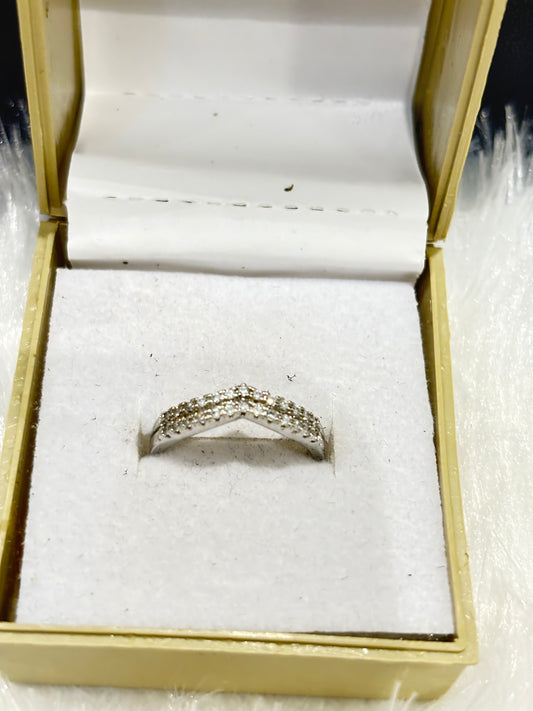 Silver Crown Chevron Ring – Adjustable Royal V-Shaped Design