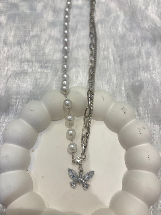 Elegant Butterfly Pendant Necklaces – Pearl & Chain Duo