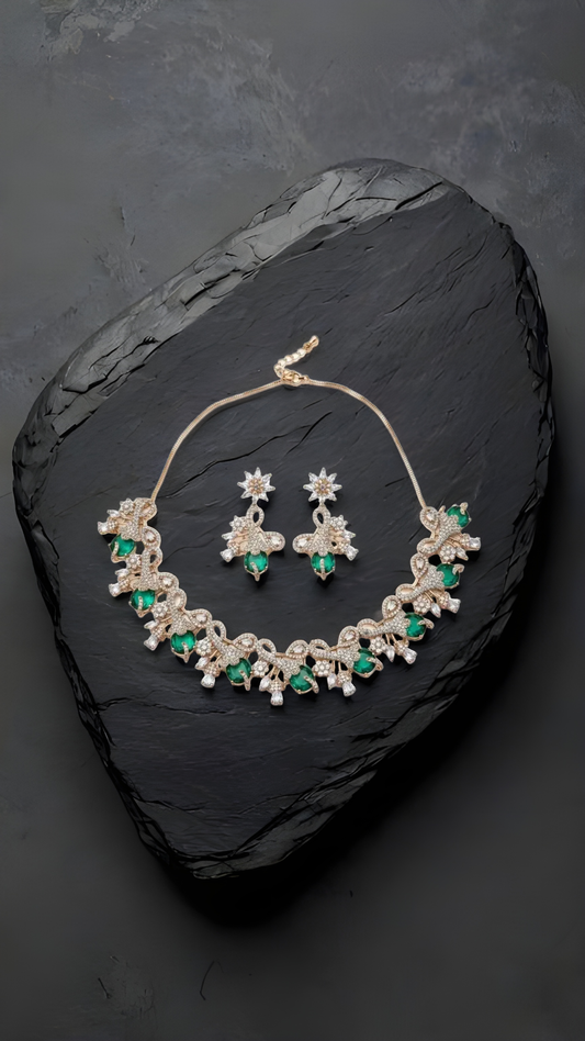 Unique Design Emerald & Rose Gold Plated Necklace Set – Elegant Statement Jewelry for Women