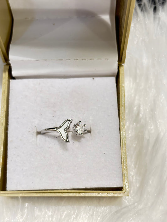 White Whale Tail Ring – Adjustable Ocean-Inspired Jewelry for Women