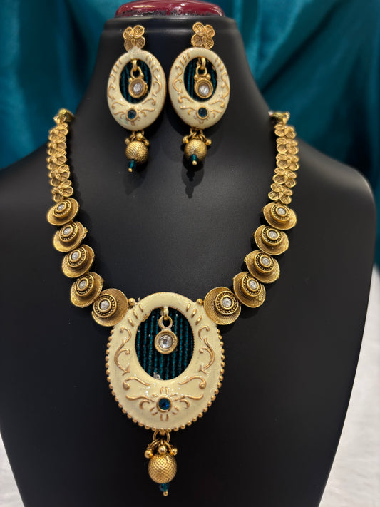 Gold Plated White Oval with Blue Pearl Necklace Set – Elegant Traditional Jewelry