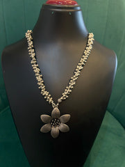Simple Oxidized Flower Pendant Necklace