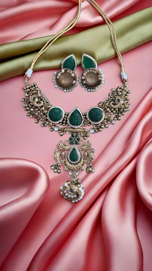 Antique Emerald Devika Necklace Set