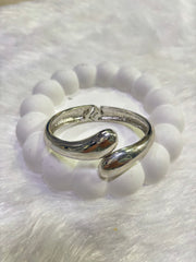 Elegant Silver Bracelet Collection – Modern & Statement Styles