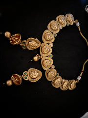 Gold and Diamond Tear Drop Necklace Set