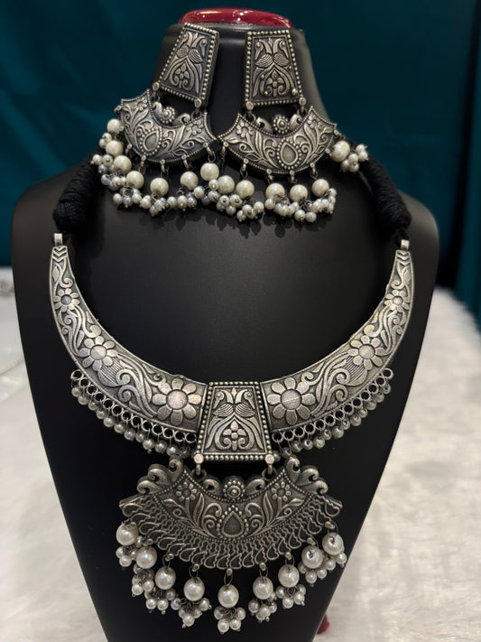Oxidized Silver Floral Design Necklace Set with Pearls