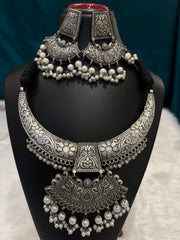 Oxidized Silver Floral Design Necklace Set with Pearls