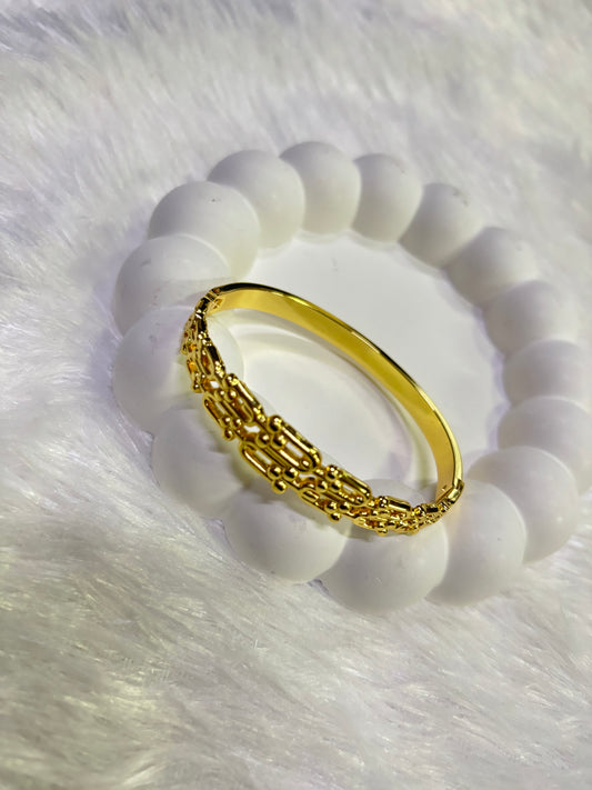 Gold Textured Kada – Intricate Beaded Pattern Bangle