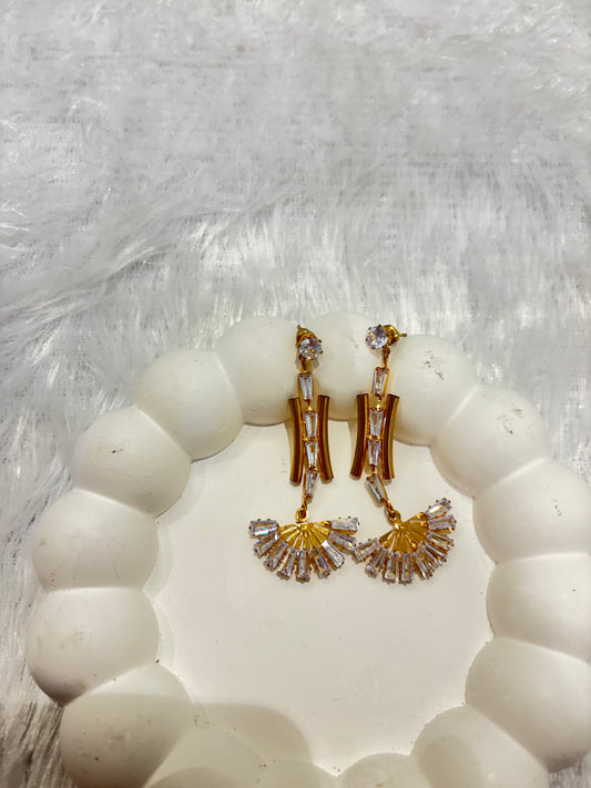 Elegant Fan-Shaped Crystal Drop Earrings