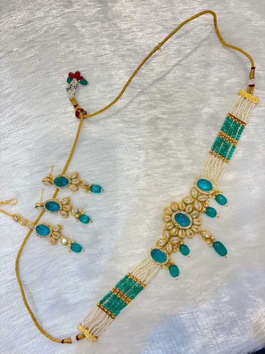Pearl & Kundan Choker Set with Maangtika – Elegant Traditional Bridal Jewelry