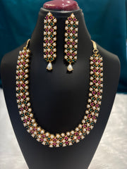 Pearl and Stone Heavy Necklace Set – Luxurious Statement Jewelry