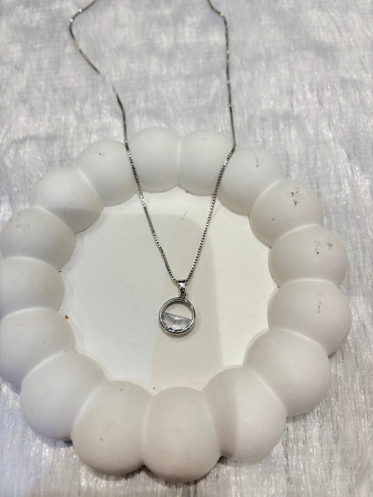 Minimal Round Crystal Pendant Necklace – Silver Plated Chic