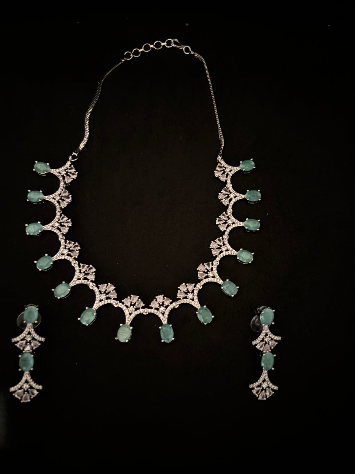 Mint Diamond Necklace Set