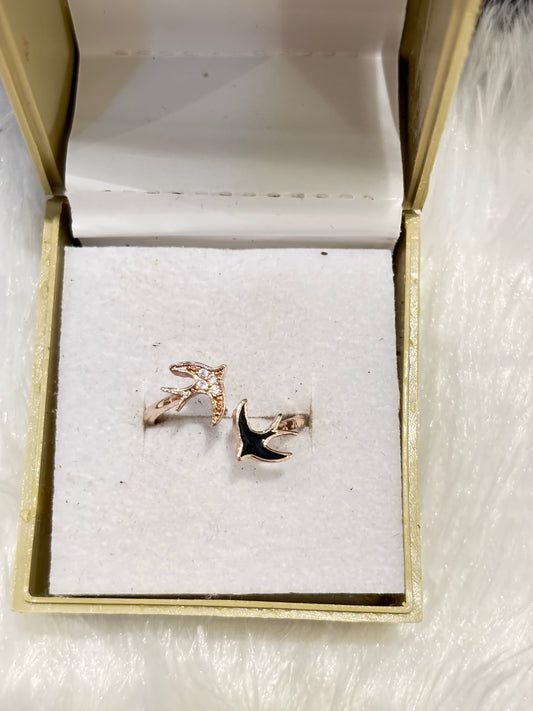 Rose Gold Whale Ring – Adjustable Ocean-Inspired Jewelry for Women