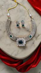 Emerald Radiance Silver Choker Set