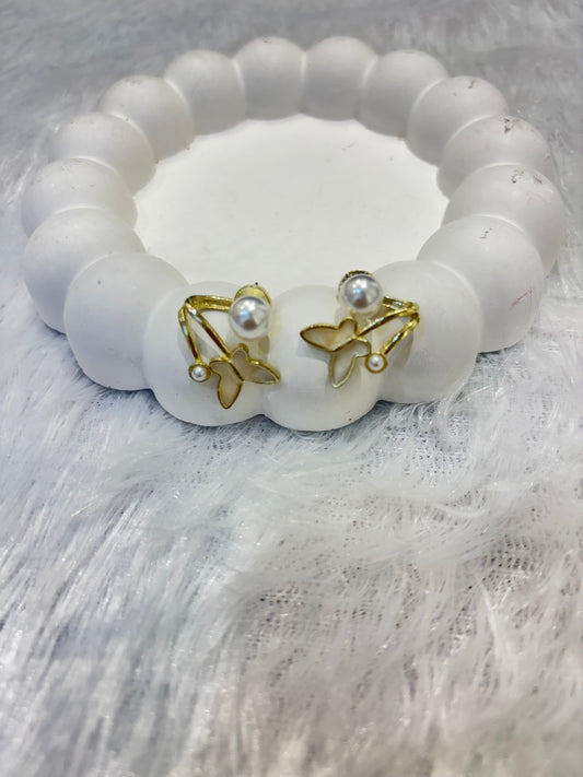 Butterfly Pearl Stud Earrings – Elegant Gold Plated Design