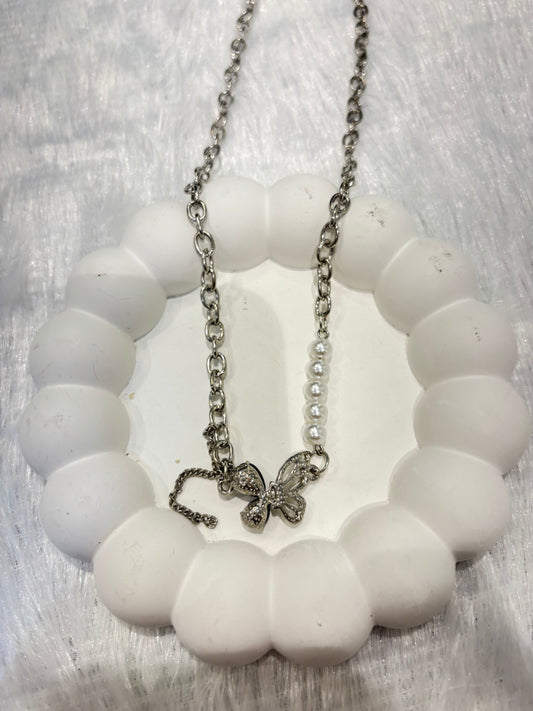 Elegant Butterfly Pendant Necklaces – Pearl & Chain Duo