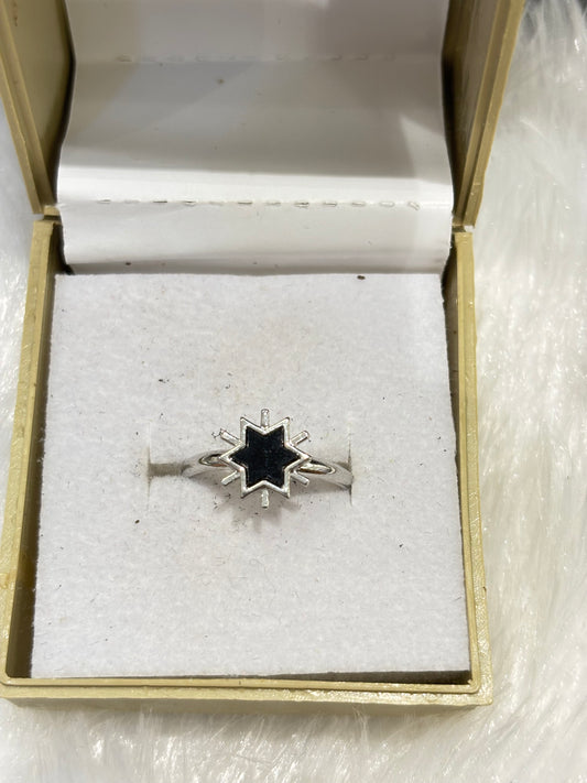 Black Onyx Ring – Adjustable Elegant Healing Stone Jewelry for Men & Women