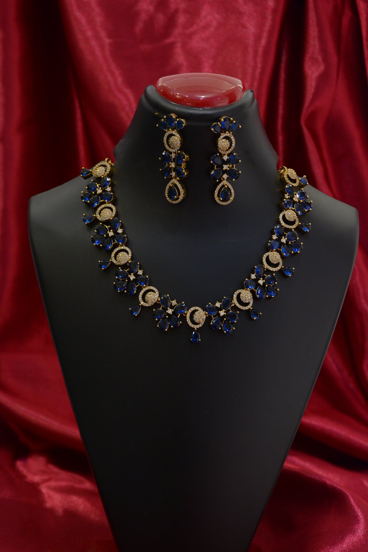 Blue Stone Butterfly Design Mehendi Polish Necklace Set – Elegant Antique Finish Jewelry for Women