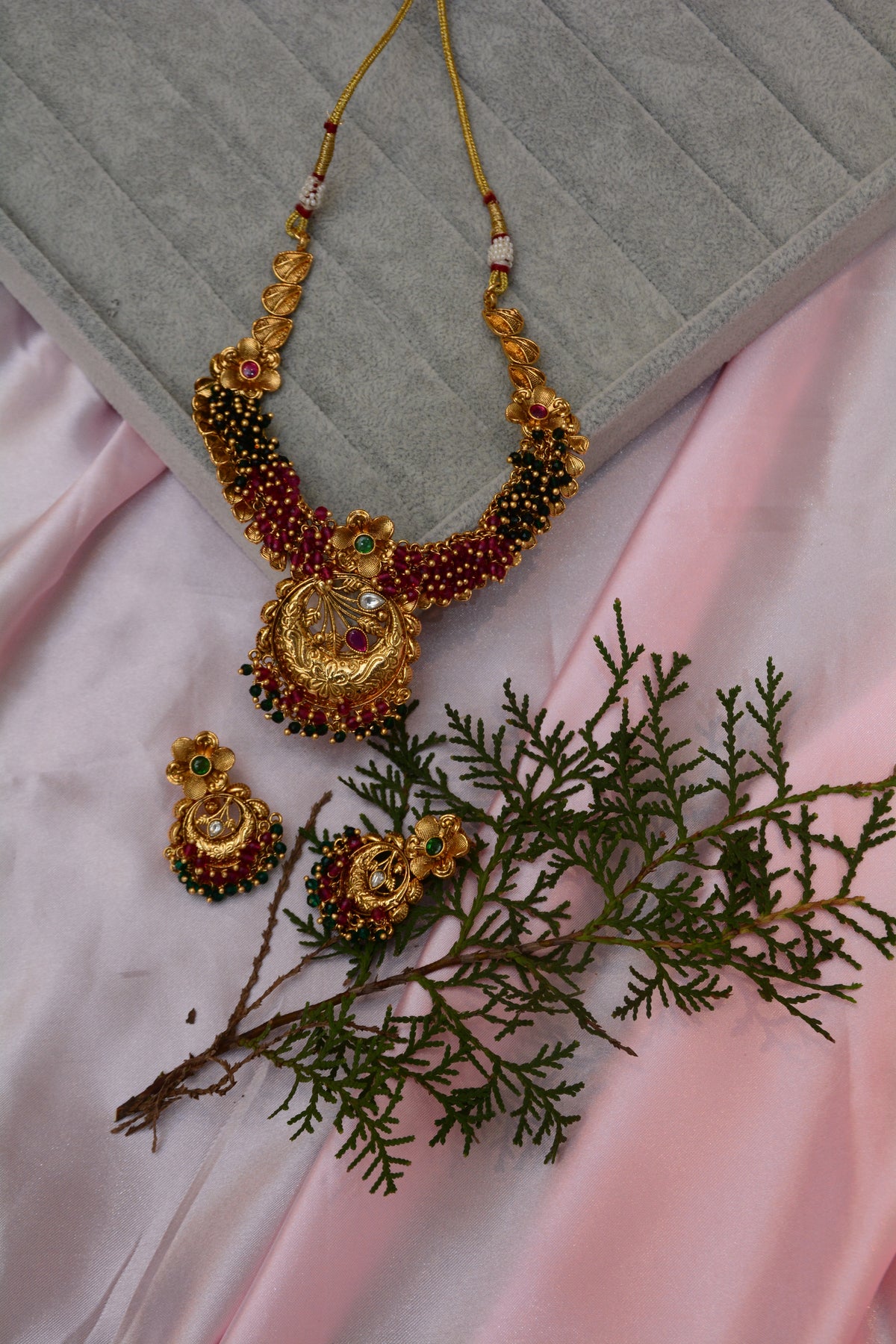 Golden Blossom Unique Flower Necklace Set