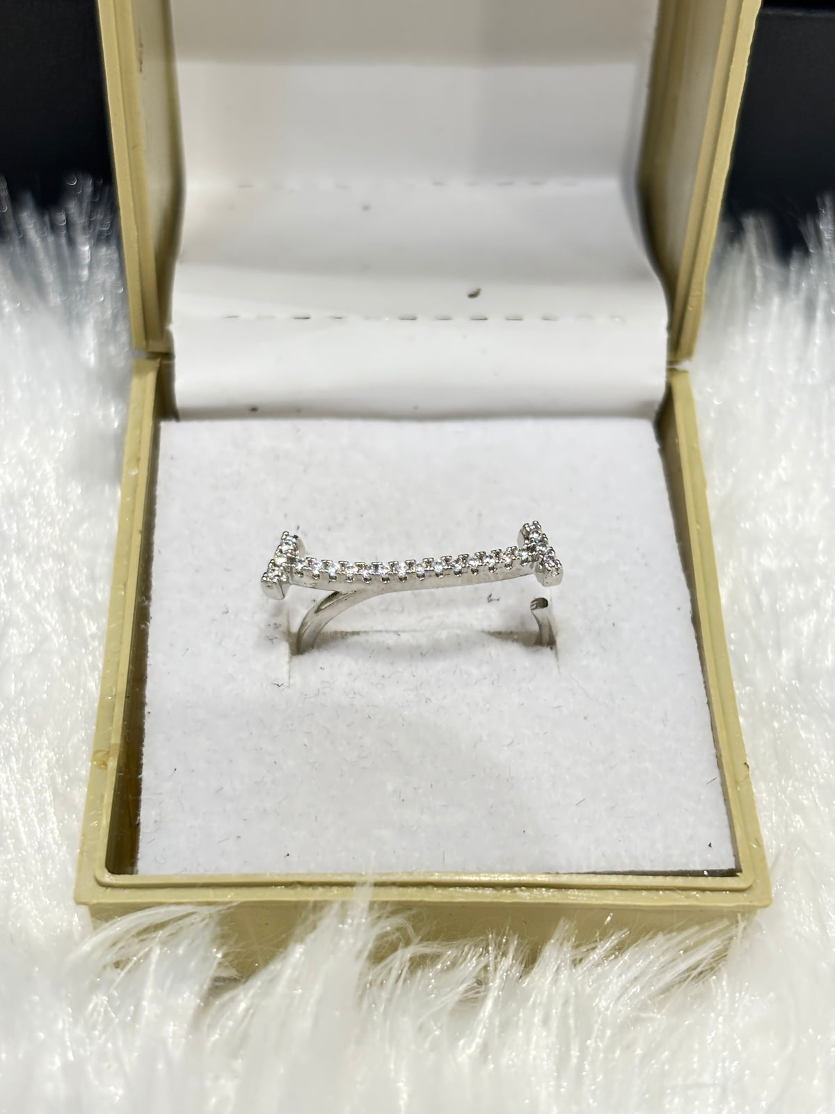 Classic Minimal Silver Ring – Sleek & Adjustable Everyday Jewelry