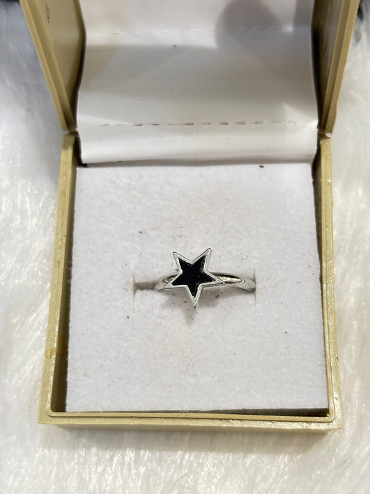Black Star Ring – Adjustable Celestial Jewelry for Men & Women