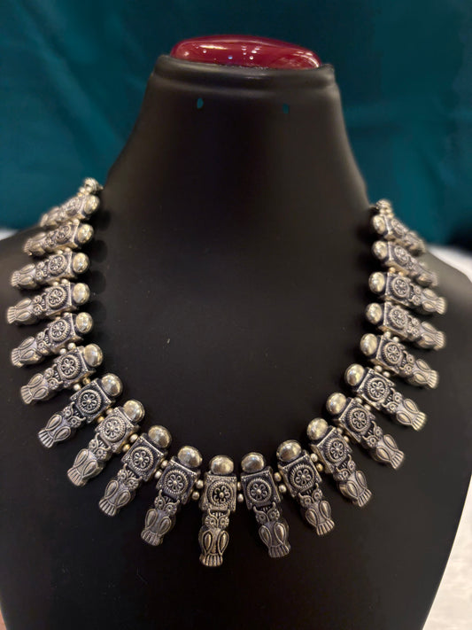Oxidized Silver Owl Detailing Necklace for Women