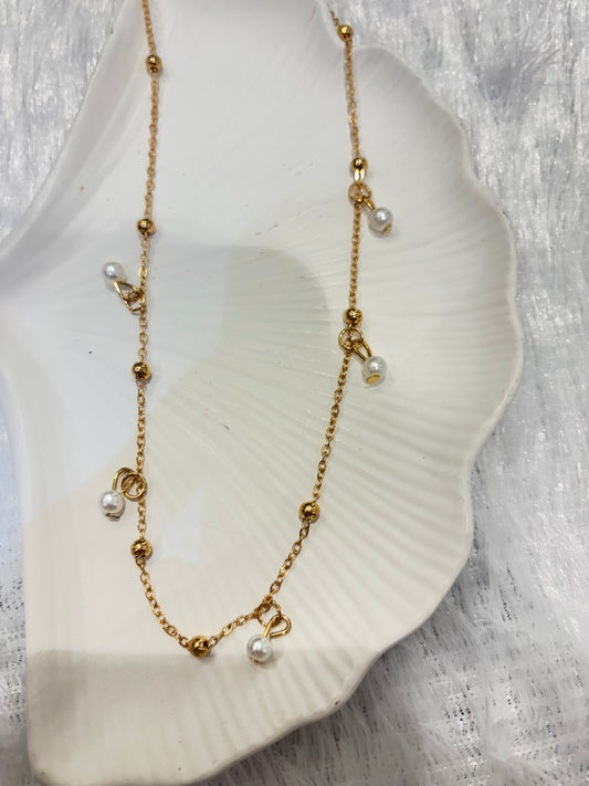 Gold Plated Pearl Chain Necklaces – Minimal, Drop & Statement Styles