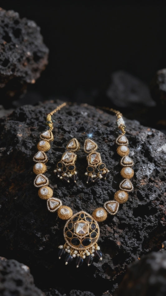 Midnight Maharani Kundan Necklace Set