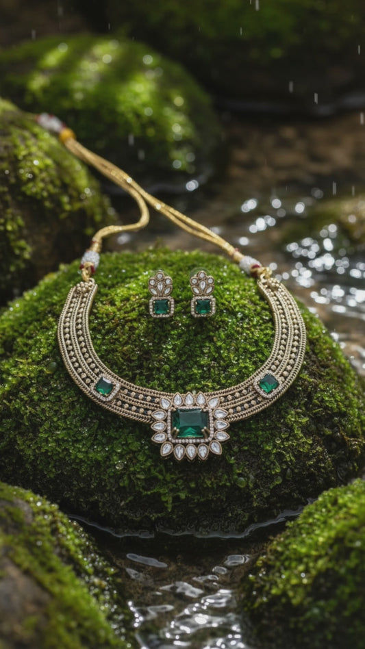 Emerald Radiance Silver Choker Set